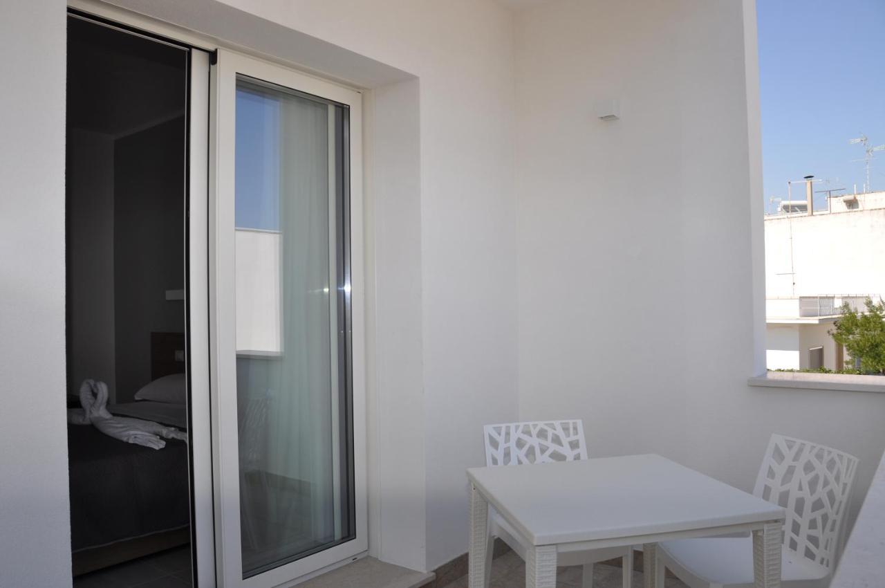 Blanc Apartments E Rooms Porto Cesareo Exterior foto